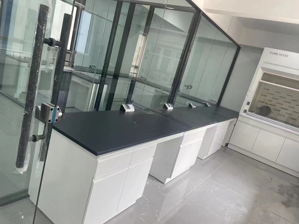 山東全鋼實(shí)驗(yàn)臺供應(yīng)