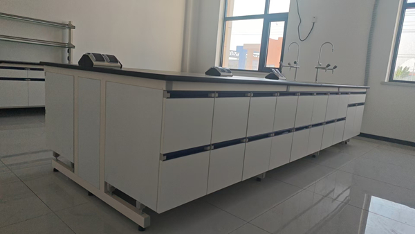 實(shí)驗(yàn)臺生產(chǎn)商